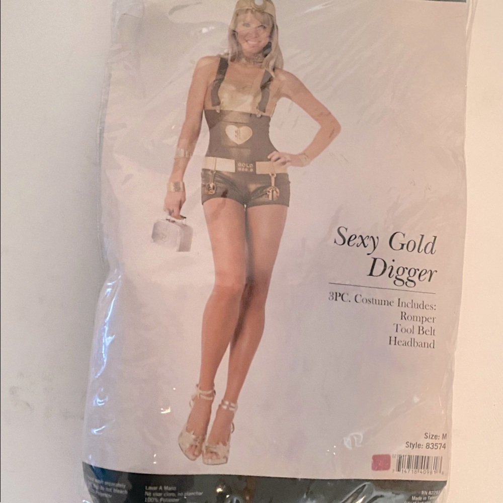 Sexy gold digger costume
